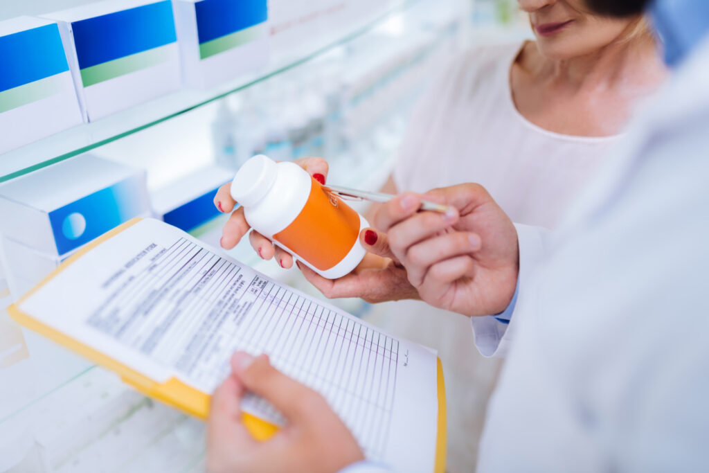 Autorização da Anvisa para medicamentos importados: prazos, documentos e isenções