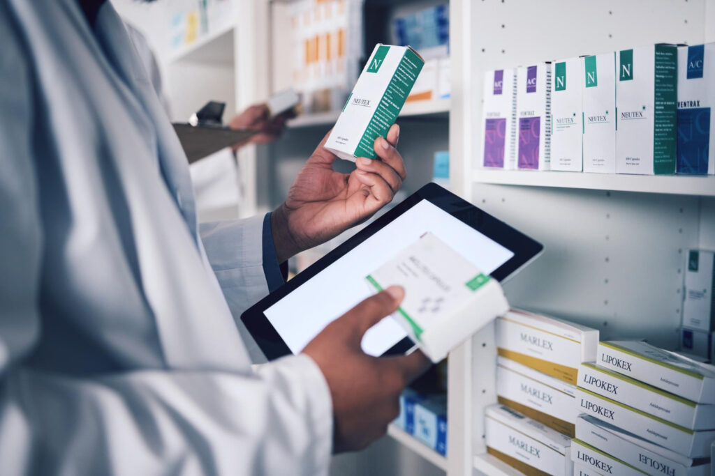 Quais documentos médicos são exigidos para importar medicamentos em 2026